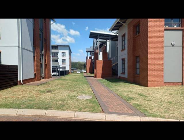 3 BEDROOM APARTMENT FOR SALE IN GLEN MARAIS